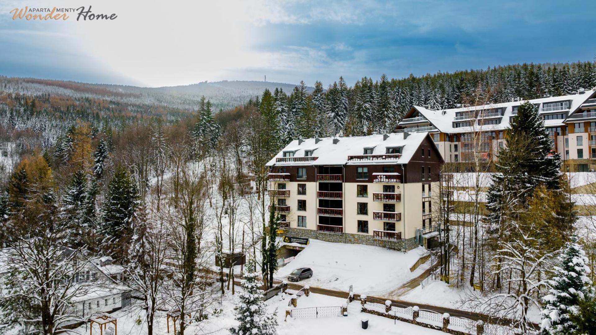 Wonder Home - Apartamenty Blisko Centrum, Tuz Przy Kolei Gondolowej I Trasach Single Track Świeradów-Zdrój Dış mekan fotoğraf